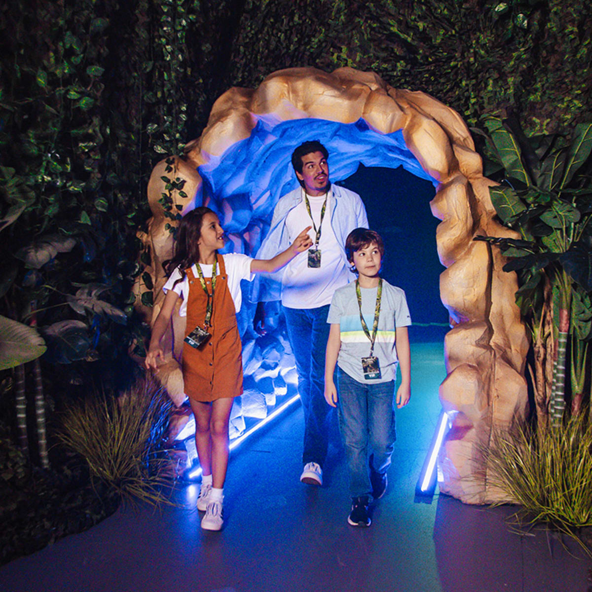 Walk among 40+ life-sized animatronic dinosaurs
