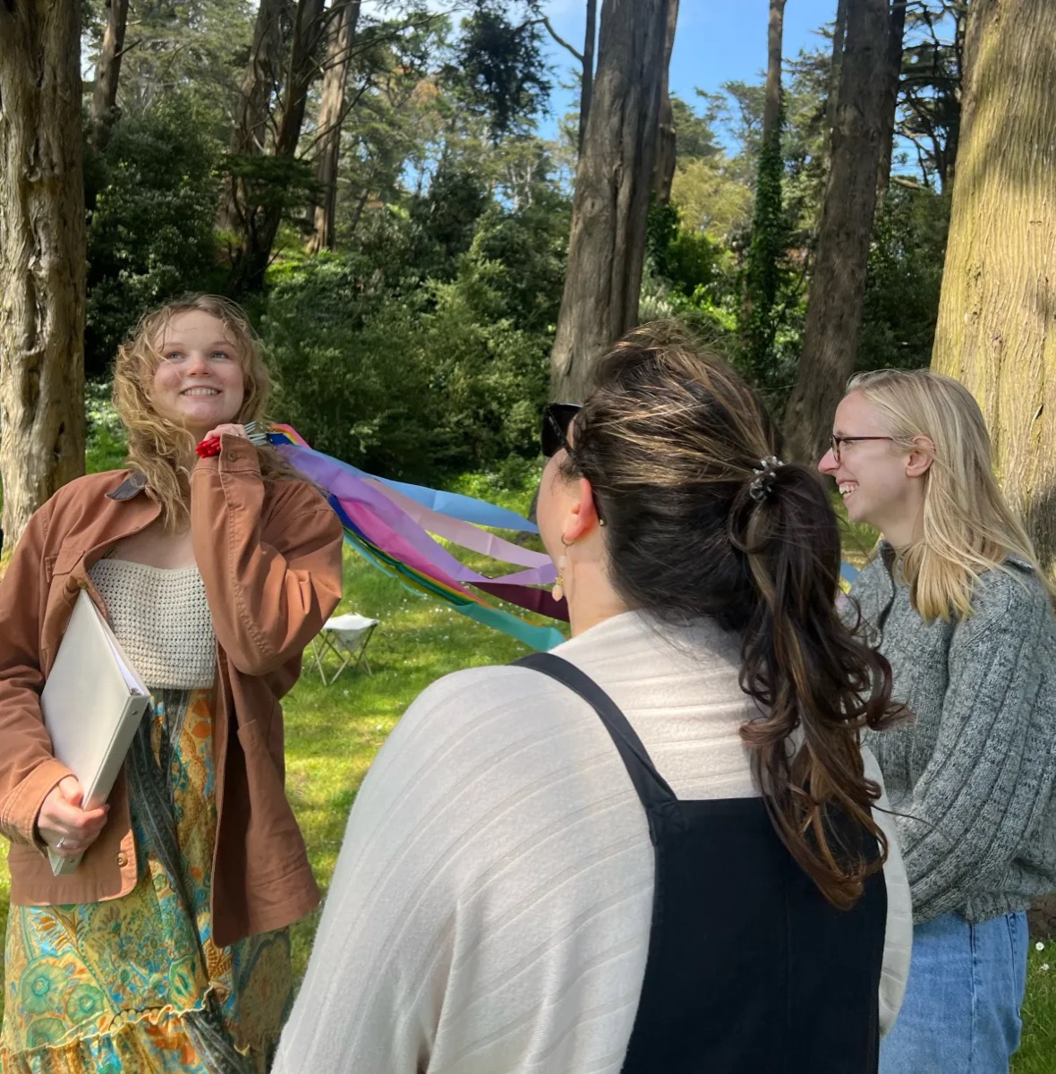 Free community singalong on the meadow
