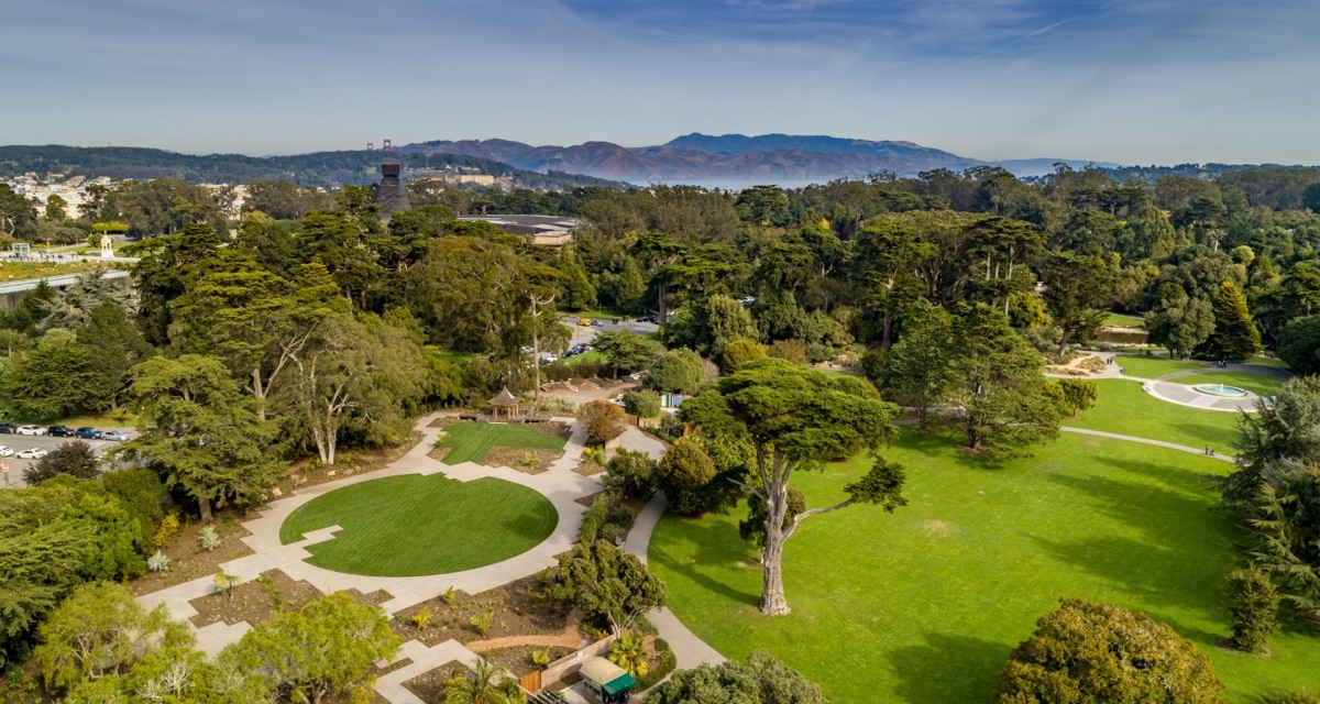 Stroller-friendly gardens, lawns and duck ponds